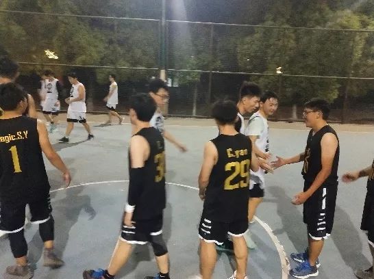 市场快讯（篮球小组赛）中国VS乌干达比分专题分析-图文解析
